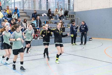 Bild 38 - wBJ Loewinnen Cup B2